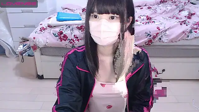 Snapshot of AMI___oO chatting on 09-15-25, 09:48 AMI   oO online show from 09-15-25, 09:48