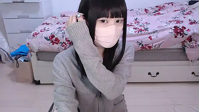 Snapshot of AMI___oO chatting on 10-19-25, 12:46 AMI   oO online show from 10-19-25, 12:46