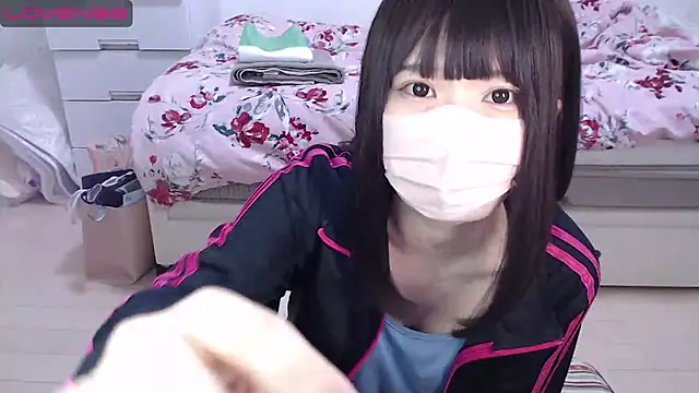 Snapshot of AMI___oO chatting on 02-21-25, 08:05 AMI   oO online show from 02-21-25, 08:05