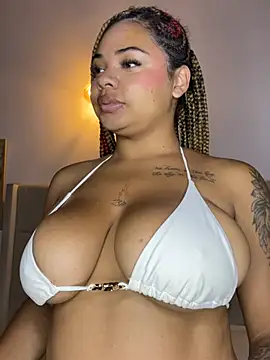 Eloisa cleavage  online show from 07-16-26, 10:12