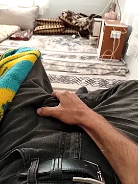 Snapshot of murokkk31 chatting on 12-17-25, 05:34 murokkk31 online show from 12-17-25, 05:34