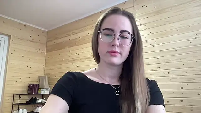 Snapshot of luxie_milady chatting on 05-22-26, 11:19 luxie milady online show from 05-22-26, 11:19