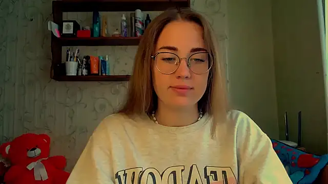 luxie milady online show from 10-03-25, 09:44