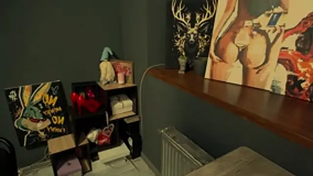 luxie milady online show from 11-25-25, 01:44