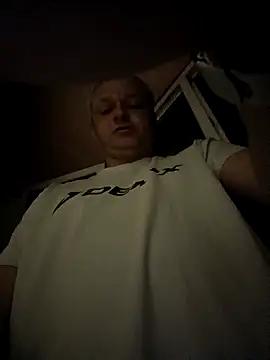 Snapshot of lovewomenliki chatting on 10-18-25, 06:10 lovewomenliki online show from 10-18-25, 06:10