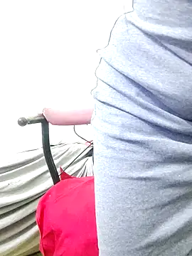 Hangem111 online show from 12-23-25, 01:38