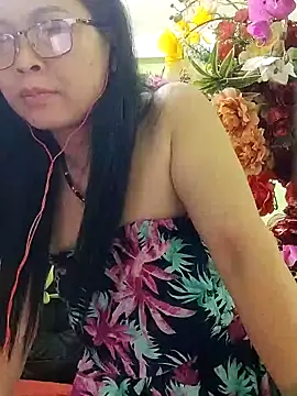 Snapshot of Hangem111 chatting on 06-29-26, 10:48 Hangem111 online show from 06-29-26, 10:48