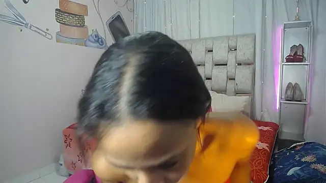 EMMA SWEETT1 online show from 12-01-25, 12:50