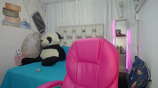 EMMA SWEETT1 online show from 11-12-25, 12:31