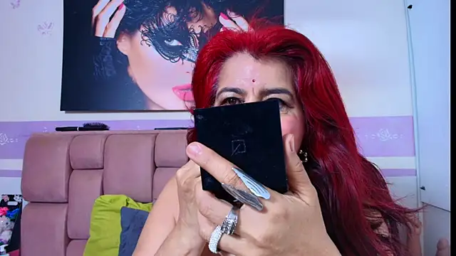 Snapshot of RoxetteMature chatting on 04-18-26, 12:07 RoxetteMature online show from 04-18-26, 12:07