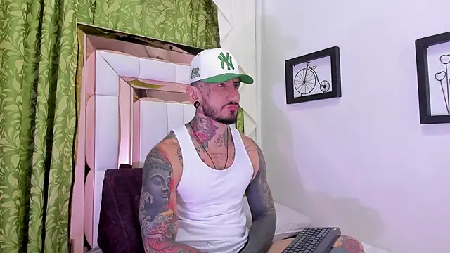 dilan scootk  online show from 10-24-25, 07:46