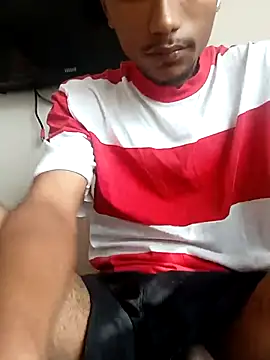 slimmydaddy69 online show from 04-08-26, 12:39