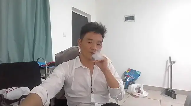 Snapshot of kisstoyousoon2024 chatting on 03-09-25, 06:21 kisstoyousoon2024 online show from 03-09-25, 06:21