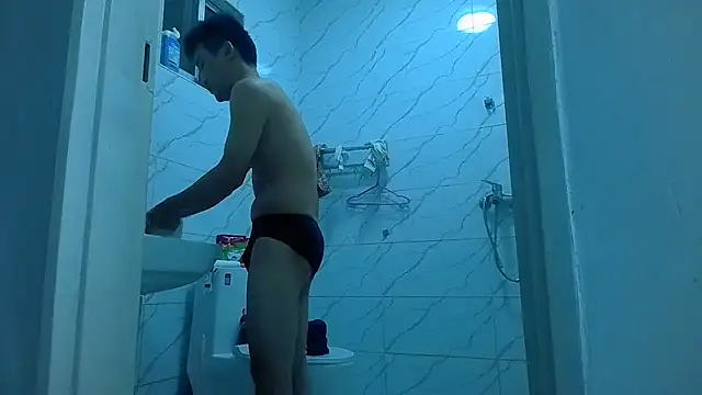 Snapshot of kisstoyousoon2024 chatting on 03-19-25, 10:42 kisstoyousoon2024 online show from 03-19-25, 10:42