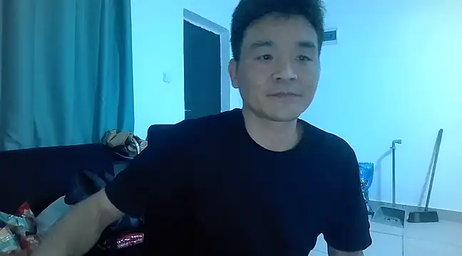 Snapshot of kisstoyousoon2024 chatting on 03-16-25, 06:44 kisstoyousoon2024 online show from 03-16-25, 06:44