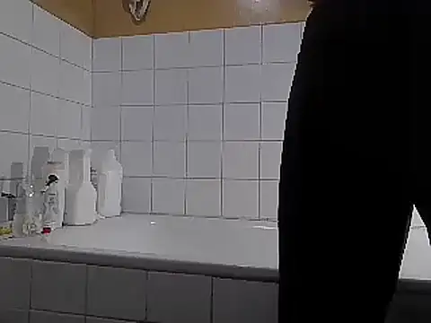 Snapshot of kisstoyousoon2024 chatting on 01-17-25, 06:02 kisstoyousoon2024 online show from 01-17-25, 06:02