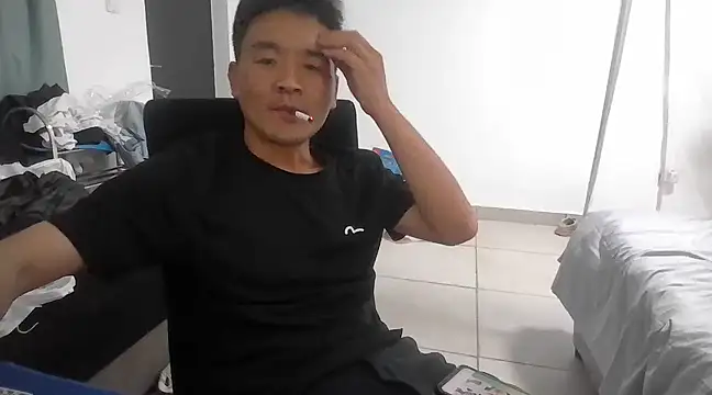 Snapshot of kisstoyousoon2024 chatting on 03-10-25, 07:29 kisstoyousoon2024 online show from 03-10-25, 07:29