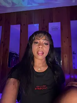 Snapshot of Blazerina chatting on 03-20-26, 10:05 Blazerina online show from 03-20-26, 10:05