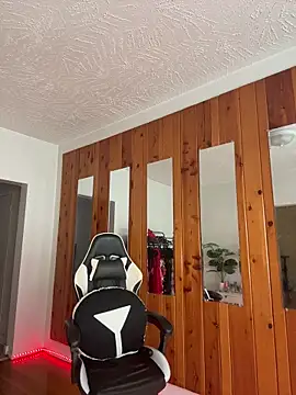 Snapshot of Blazerina chatting on 03-03-26, 04:36 Blazerina online show from 03-03-26, 04:36