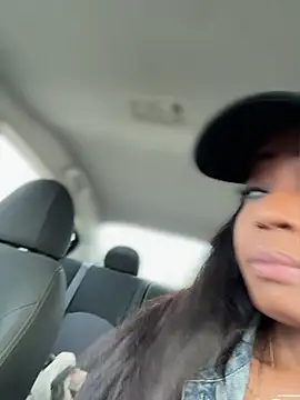 Snapshot of Blazerina chatting on 04-16-26, 12:00 Blazerina online show from 04-16-26, 12:00