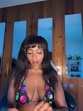 Snapshot of Blazerina chatting on 04-22-26, 11:44 Blazerina online show from 04-22-26, 11:44