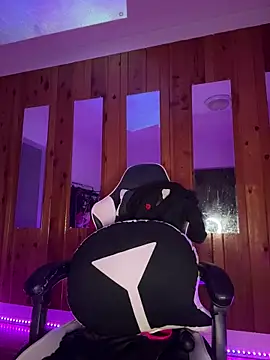 Snapshot of Blazerina chatting on 03-04-26, 06:10 Blazerina online show from 03-04-26, 06:10