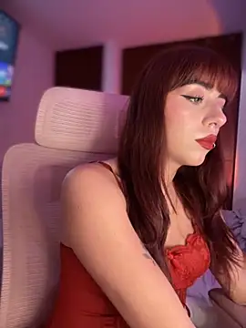 veronicaapink online show from 10-29-25, 09:47