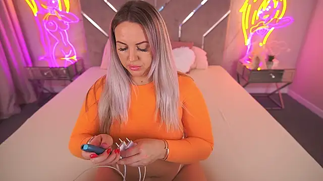 KiraCandyS online show from 11-11-25, 09:53