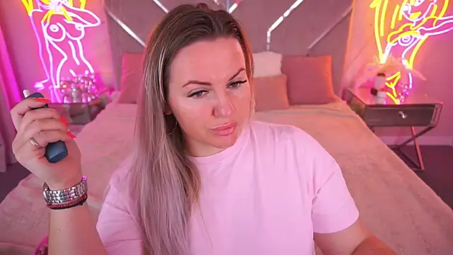 KiraCandyS online show from 05-14-26, 08:28