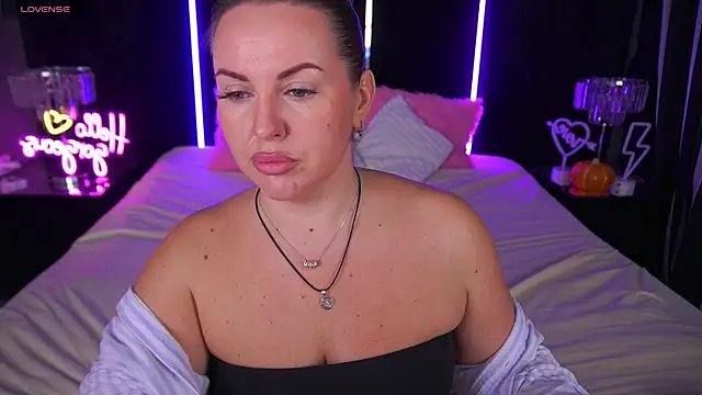 KiraCandyS online show from 11-21-25, 09:58