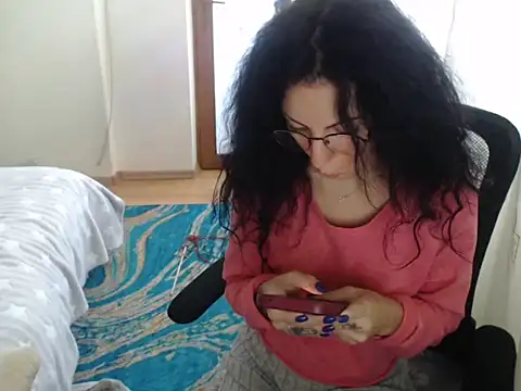 Emmatoo online show from 12-17-25, 12:32