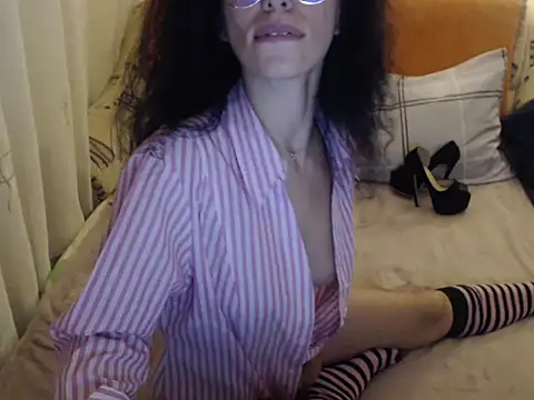 Emmatoo online show from 11-16-25, 10:57