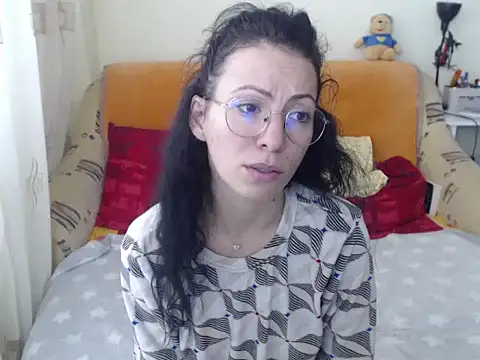 Emmatoo online show from 11-21-25, 10:36