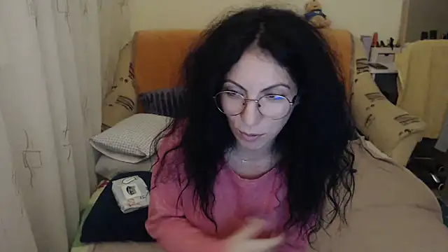 Emmatoo online show from 11-30-25, 04:52