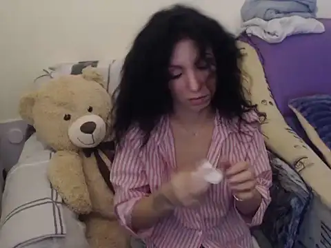 Emmatoo online show from 01-13-26, 01:48