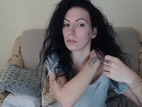 Emmatoo online show from 02-12-26, 10:15