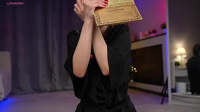 Amely Young online show from 12-15-25, 01:33