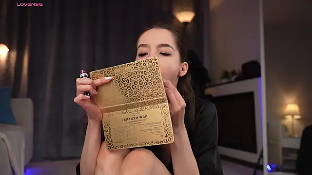 Amely Young online show from 03-05-26, 01:24