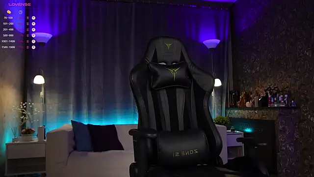 Amely Young online show from 03-15-25, 06:14