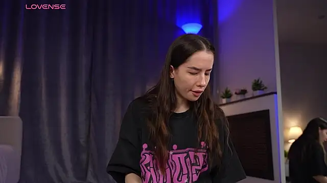 Amely Young online show from 02-07-26, 02:08