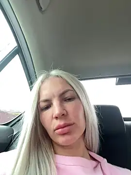 Snapshot of Jessy_Jo chatting on 04-21-26, 02:12 Jessy Jo online show from 04-21-26, 02:12