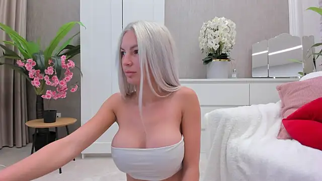Snapshot of Jessy_Jo chatting on 05-20-26, 06:10 Jessy Jo online show from 05-20-26, 06:10