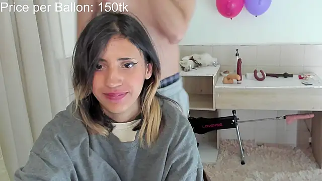 Snapshot of linnie_ chatting on 09-25-25, 03:12 linnie  online show from 09-25-25, 03:12