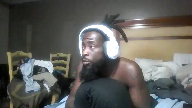 Snapshot of Mrbbc803 chatting on 10-07-25, 09:32 Mrbbc803 online show from 10-07-25, 09:32