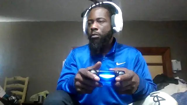 Snapshot of Mrbbc803 chatting on 10-02-25, 05:49 Mrbbc803 online show from 10-02-25, 05:49