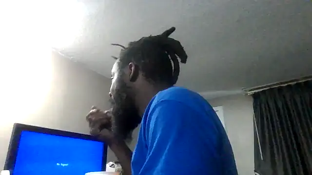 Snapshot of Mrbbc803 chatting on 09-14-25, 04:29 Mrbbc803 online show from 09-14-25, 04:29