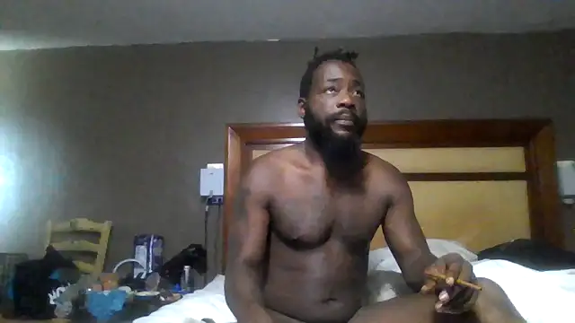 Snapshot of Mrbbc803 chatting on 09-27-25, 06:03 Mrbbc803 online show from 09-27-25, 06:03