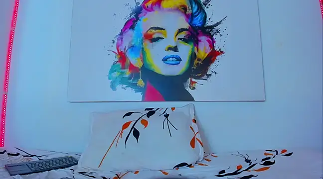 Snapshot of sweetts_skailer chatting on 02-01-25, 07:34 sweetts skailer online show from 02-01-25, 07:34