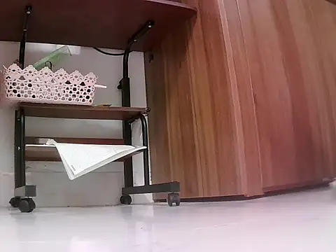 -SingleMom- online show from 10-04-25, 05:14