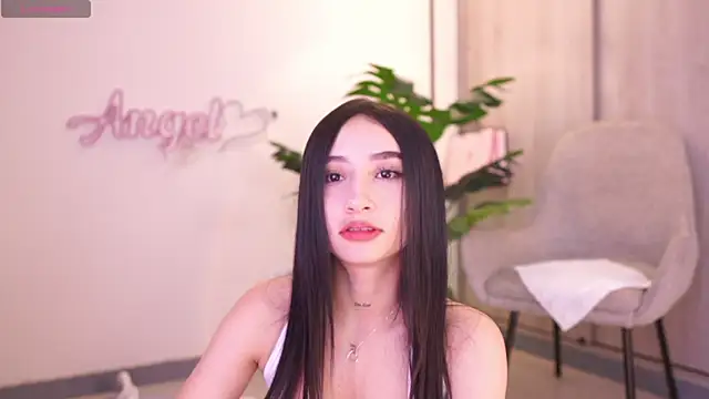 Angeeel  online show from 09-19-25, 05:28